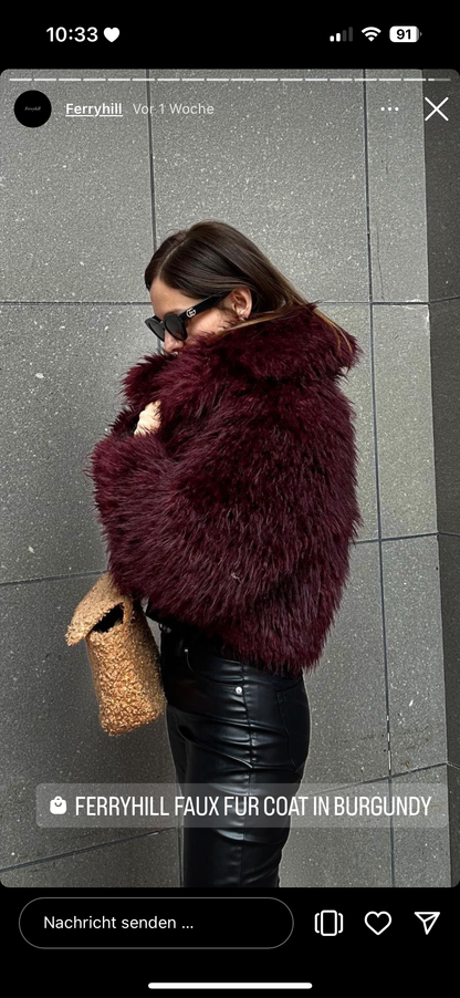 Elyana Felljacke mit Kragen